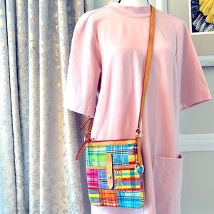 Authentic Dooney & Bourke Crossbody Bag 🤩❣️